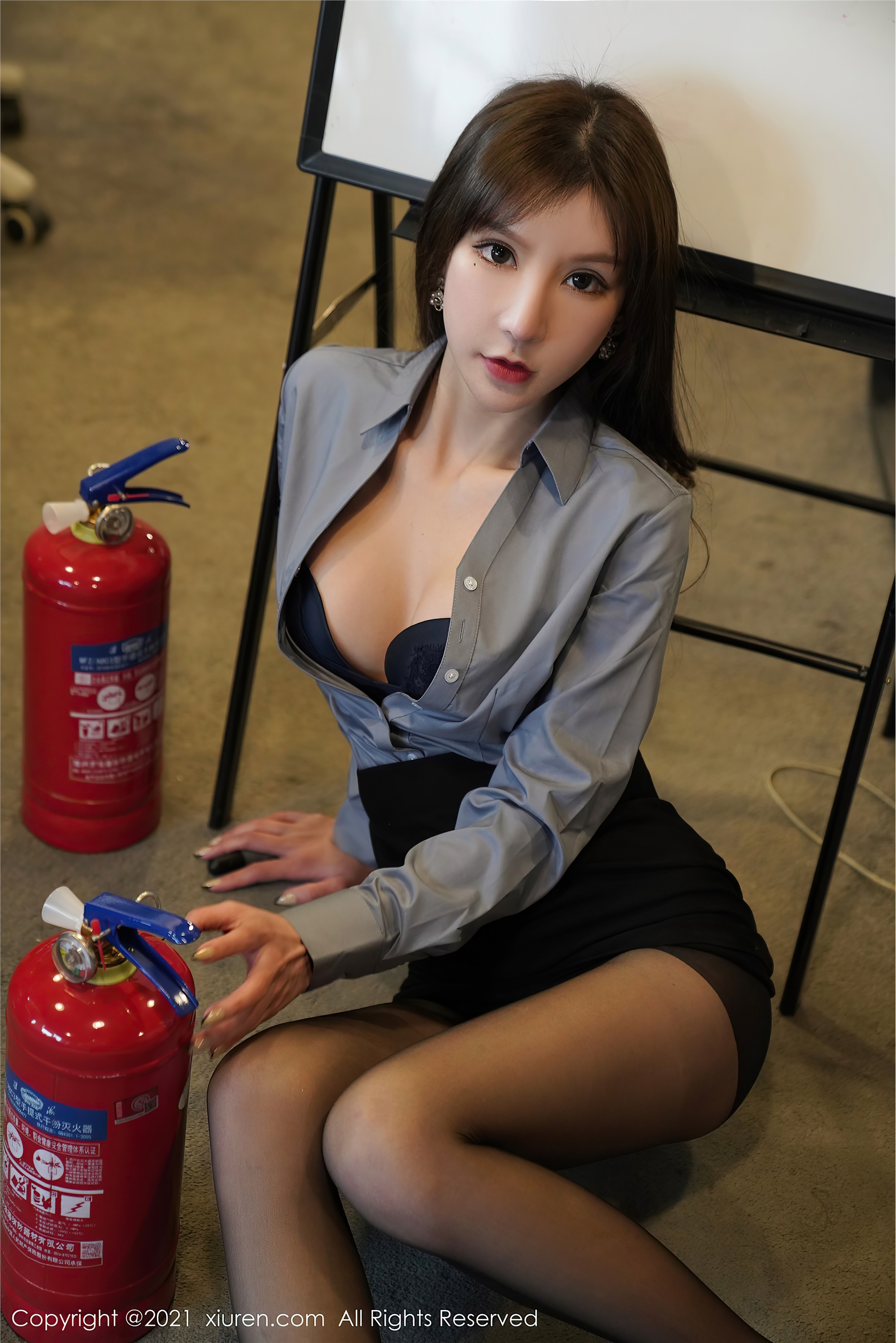 XiuRen秀人网  2021.03.15 No.3203 周于希Sandy 职业装